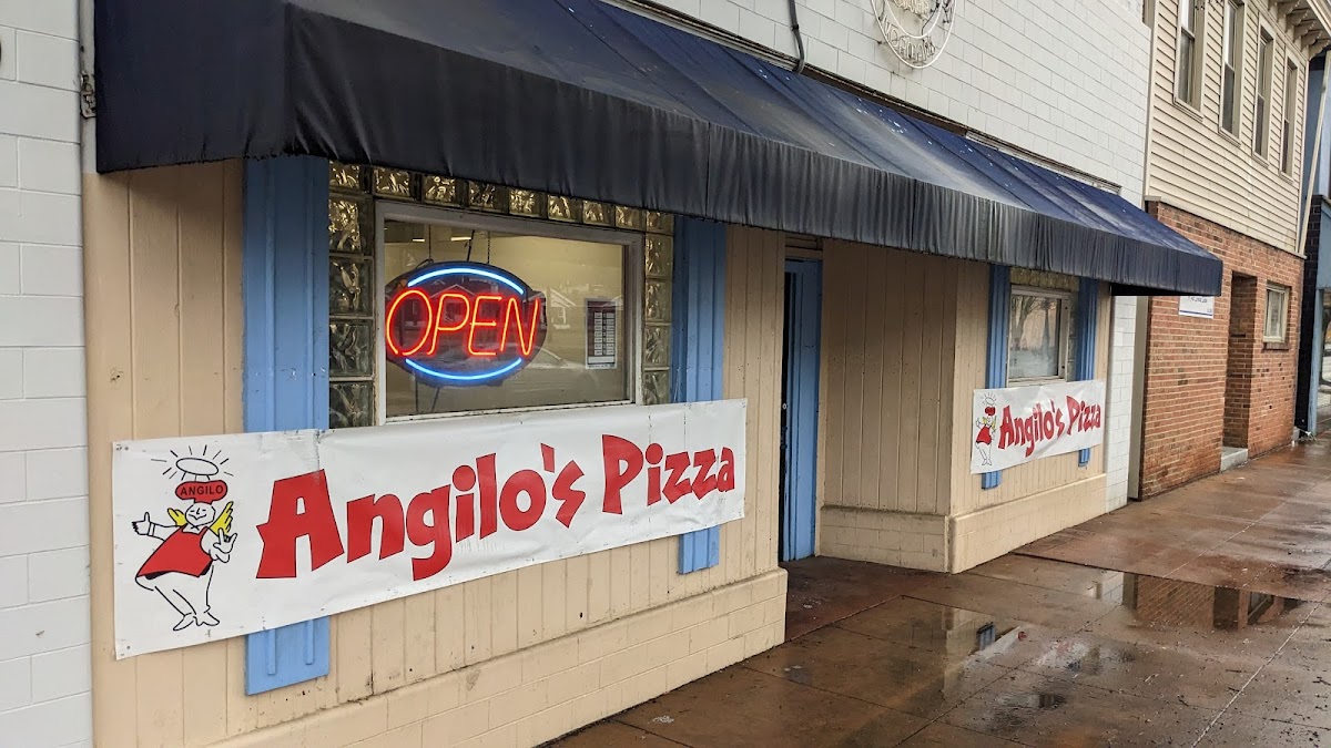 Angilo's Pizza